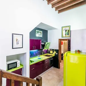 Cómodo Y Moderno A 3 Minutos De La Catedral Granada